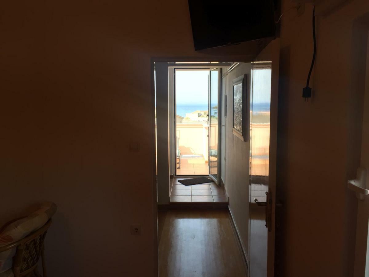 Apartment And Rooms Milak Rab Town Extérieur photo